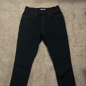 Levi Mid Rise Skinny Jean